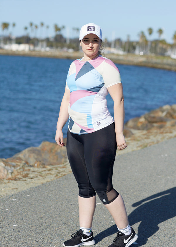 Camiseta de manga corta para mujer con efecto enfriador de piel (personalizada)